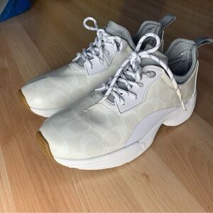 Coach White Signature “C” Low-Top Sneakers – Women’s Size 9